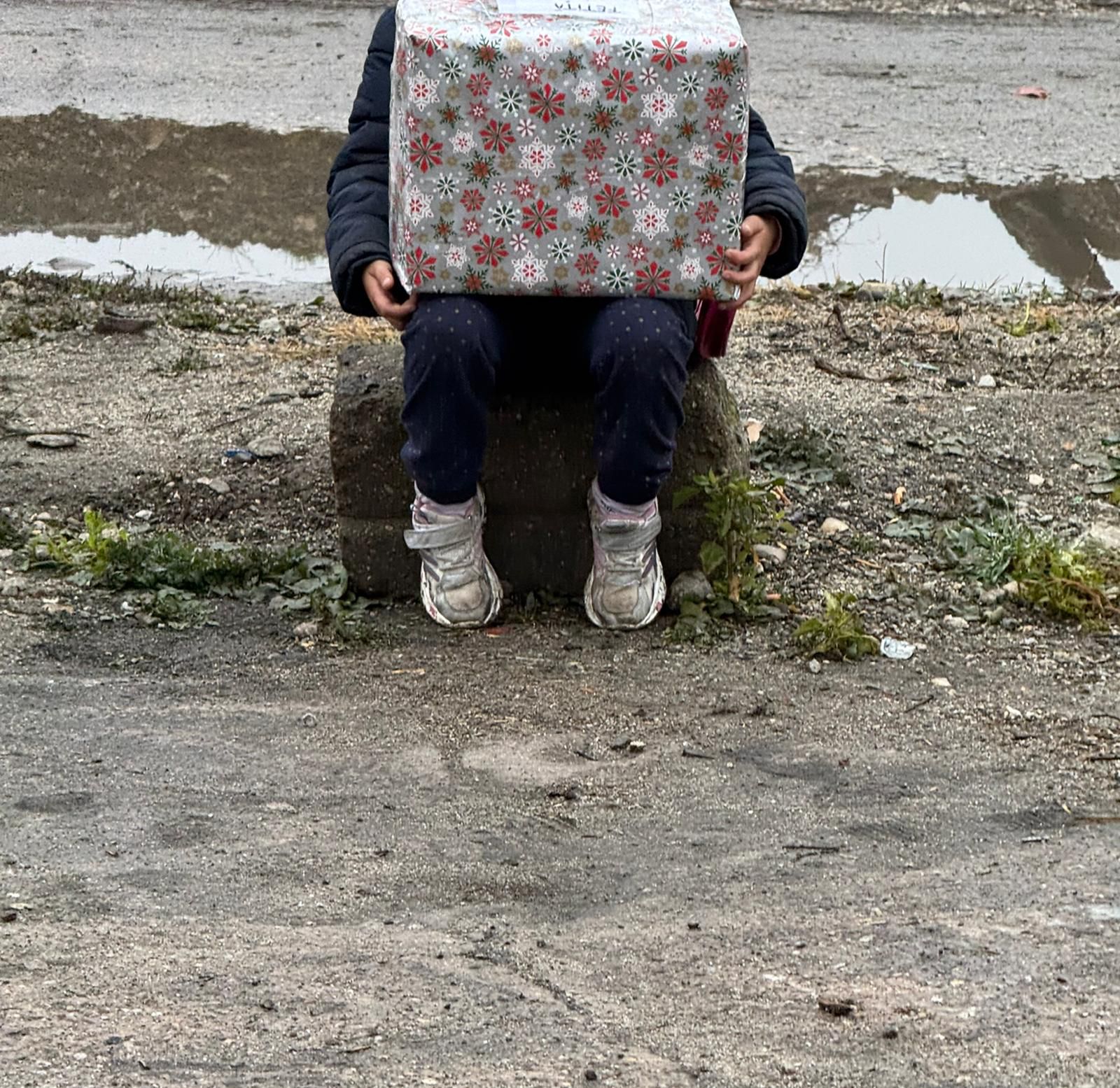 Cum poți ajuta MyShoeBox